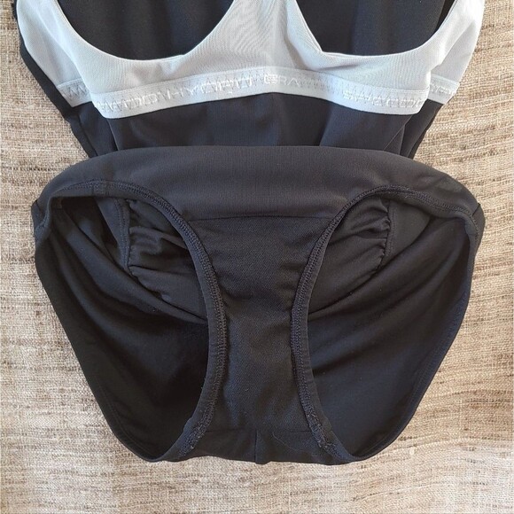 Speedo Endurance Black Swimsuit One Piece Ruched Tummy Control Womens 6 Small - Picture 8 of 11